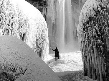 Les chutes du Niagara gélées