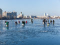Pêcheurs sur glace à Kiev