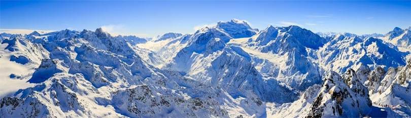 Vue panoramique depuis le Mont Fort (3 328 m) - © Gorilla